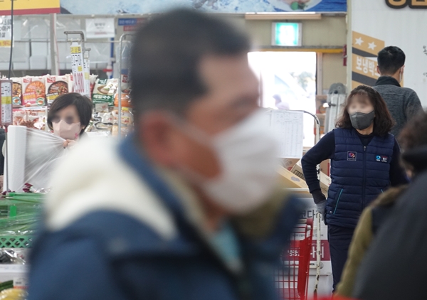 “실내 공기 의한 코로나 감염 가능성 여전”