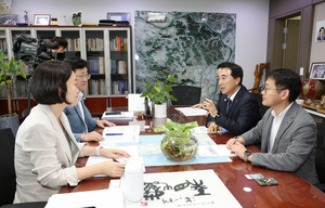 <b>박수현</b> 지사 "발전통합본사 <b>충남 설치</b>" <b>요청</b>